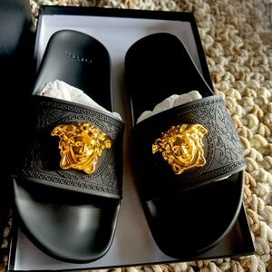 Versace Medusa slides